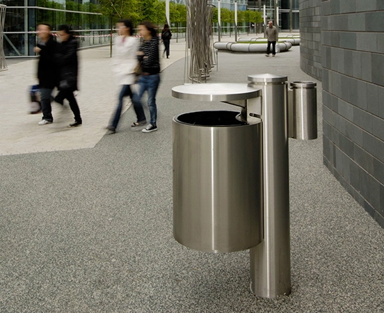 Müllsammler Stadtmobiliar