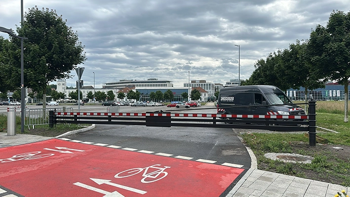 Hochsicherheitsschwenktor Flughafen