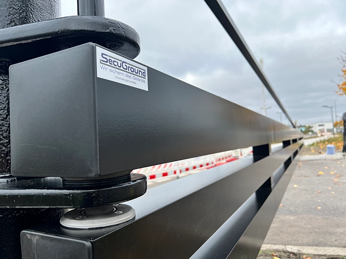 Hochsicherheitsschwenktor KRITIS SecuGround